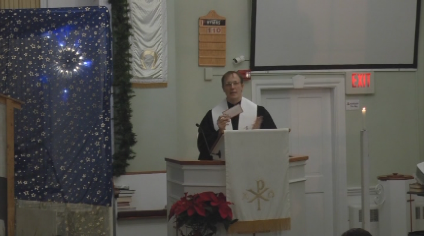 Thumbnail image for First Congregational Church Christmas Eve 2017