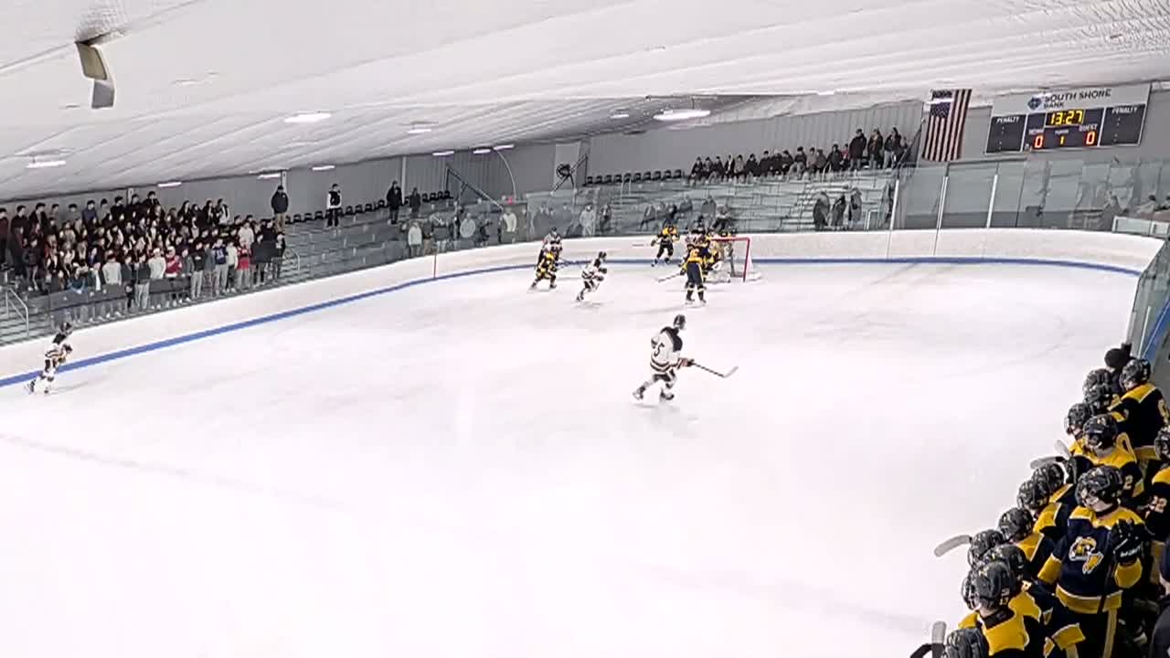 Boys hockey vs. Lynnfield High School